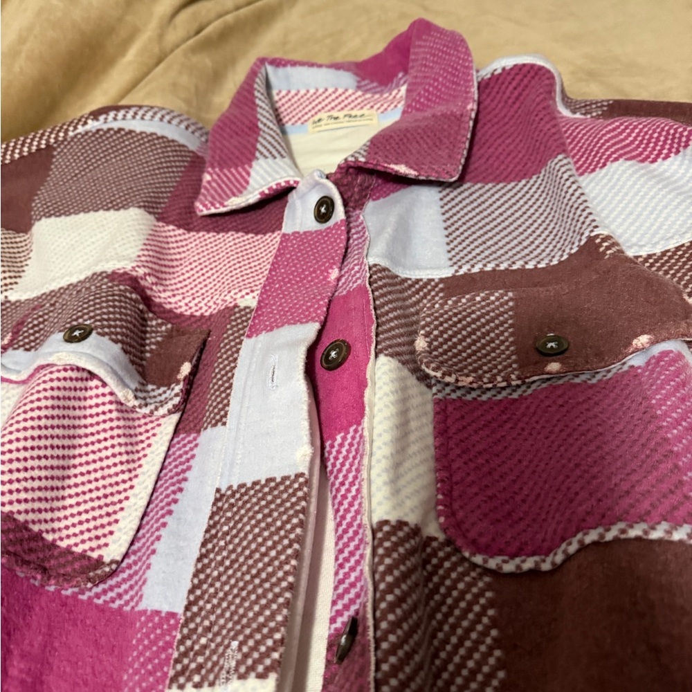 We The Free Plaid Long Ruby Pink and White Plaid Jacket Women’s Large/XL - Picture 3 of 8